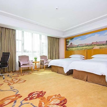 Vienna Classic Hotel Ganzhou Meilin Экстерьер фото