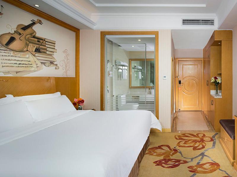 Vienna Classic Hotel Ganzhou Meilin Экстерьер фото