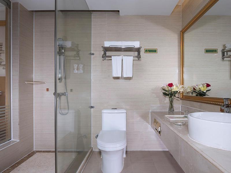 Vienna Classic Hotel Ganzhou Meilin Экстерьер фото