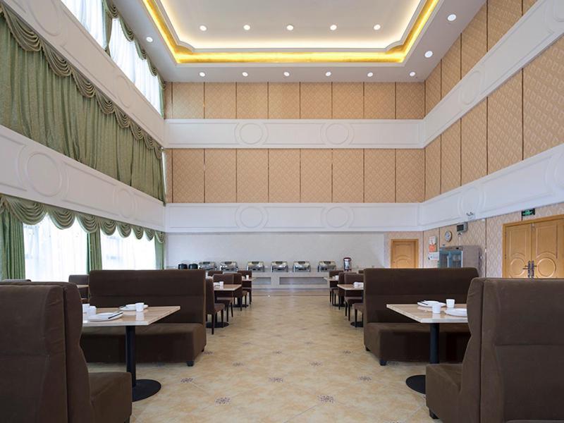 Vienna Classic Hotel Ganzhou Meilin Экстерьер фото