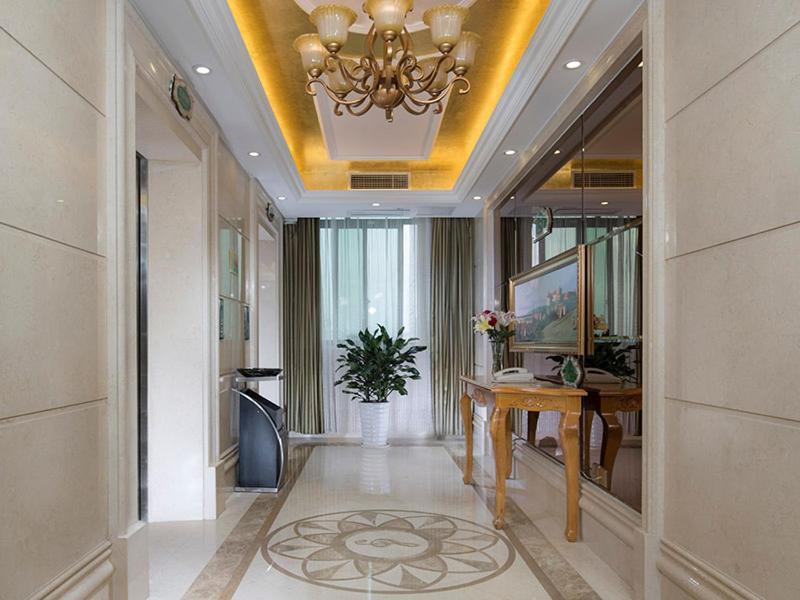 Vienna Classic Hotel Ganzhou Meilin Экстерьер фото